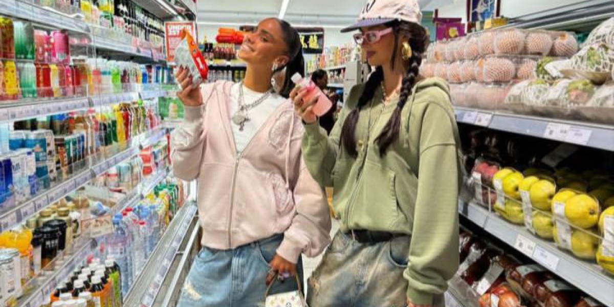 Derschutze: Streetwear Collection and Modern Style