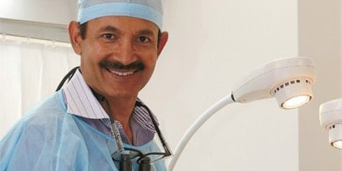 Blaming Dubai Water for Your Hair Loss? What to Ask a Hair Loss Doctor Before Choosing a Treatment